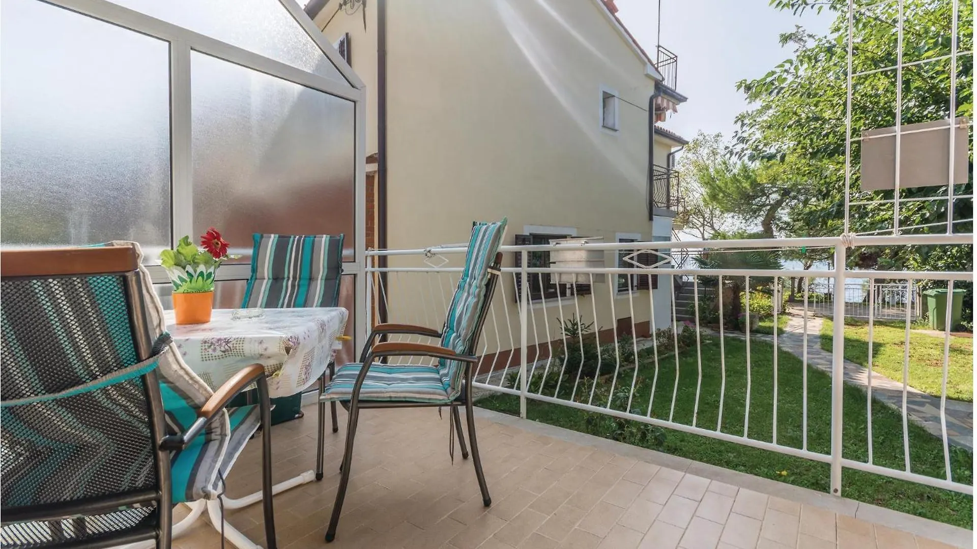 2 Bedroom Nice Apartment In Lovrecica 0*, Lovrečica קרואטיה